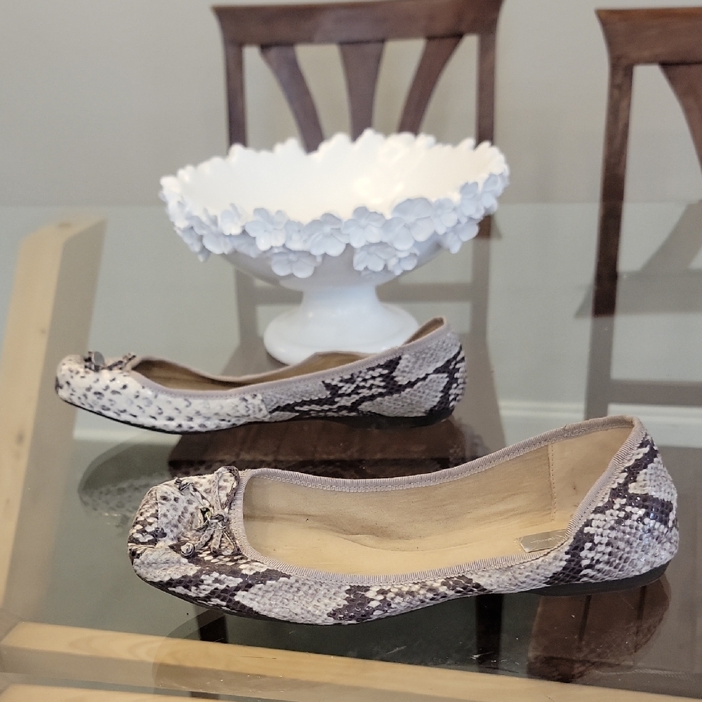 Stylish Snakeskin Patterned Women's Flats - Picture 5 of 7